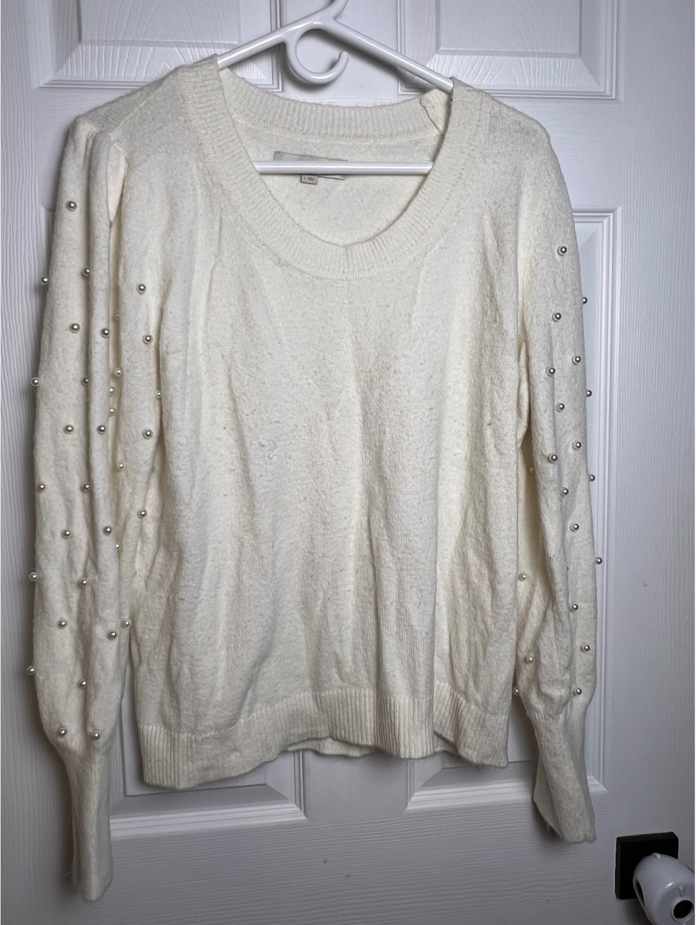 LOFT Women's Large Ivory Pearl Sleeve Sweater Fair Condition